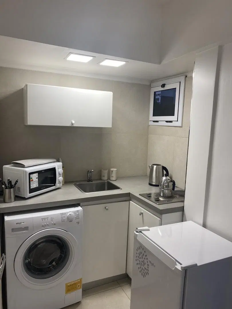Departamento amoblado en  Palermo con balcón y lavarropas. Zona Embajada EEUU 5