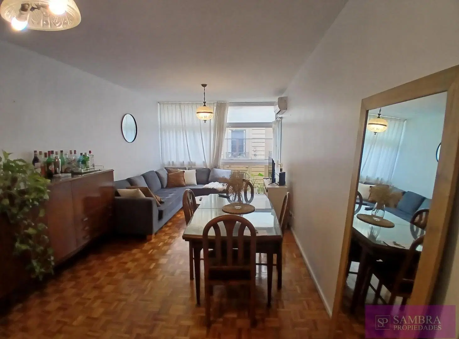 Departamento de 3 ambientes al Frente con Balcon, cochera y baulera. Frente al Botanco. Para Visitar 3