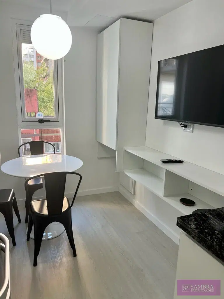 Departamento 3 Ambiientes en Suite. Amoblado con cochera, Full Amenities sobre Cervinio 4700. 1