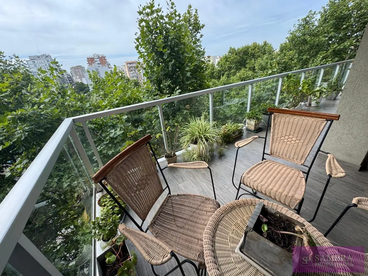 Departamento 3 Ambiientes en Suite. Amoblado con cochera, Full Amenities sobre Cervinio 4700. 4