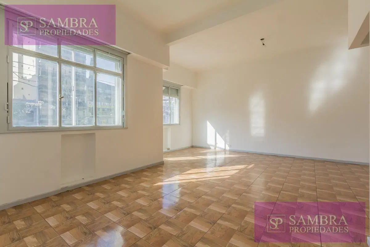 Alquiler Excelente Planta Alta/Oficina solo Para Uso Comercial, con Frente sobre Av. Cabildo 3100 3