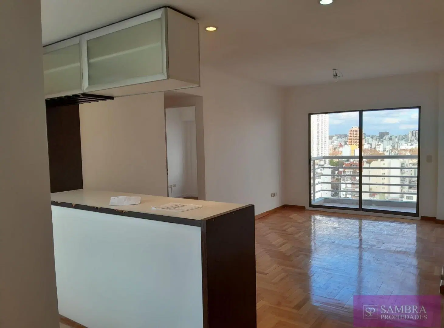 Departamento de 2 ambientes con cochera en alquiler en Caballito. Seguridad 24hs, Piscina, SUM. 5