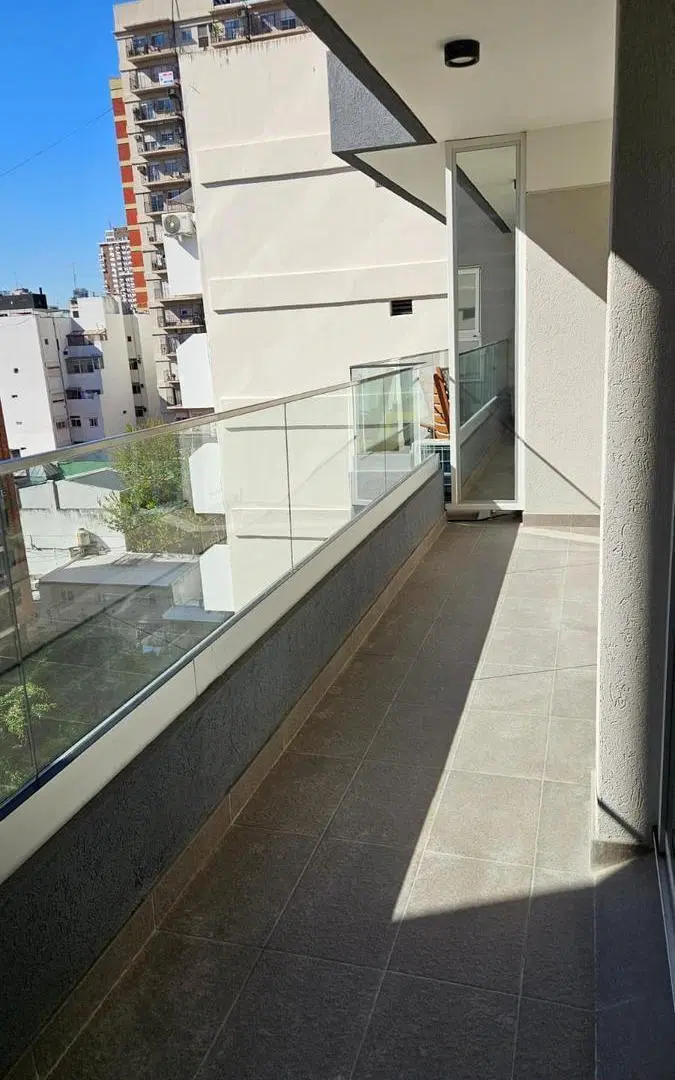Departamento 4 Ambientes con Dependencia y Cochera 8