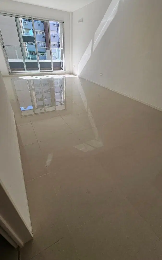 Departamento 4 Ambientes con Dependencia y Cochera 3