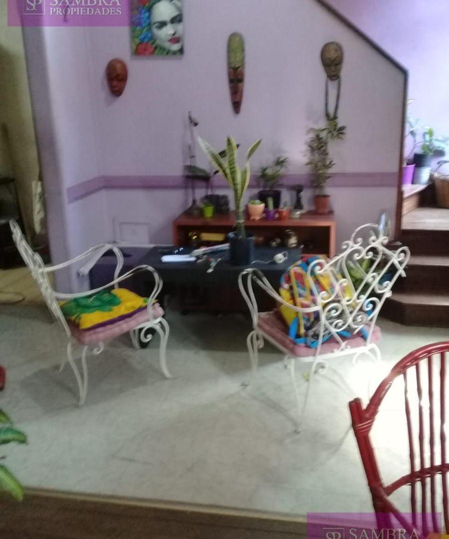 Foto de Casa en Jose Artigas 3200. De estilo. Rodeada de Arboleda, imagen 5