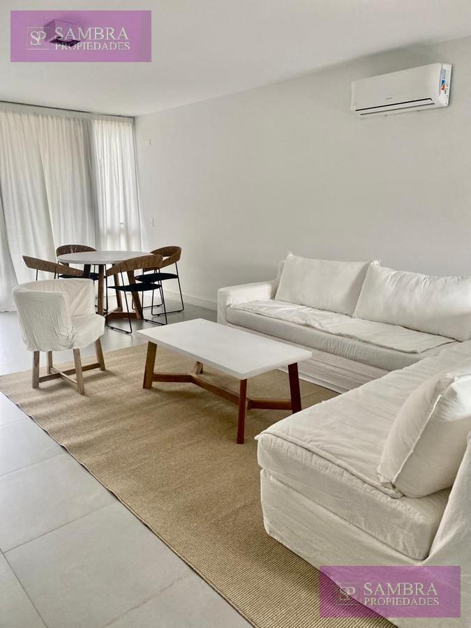 Foto de Amplio departamento APTO PROFESIONAL Loft 2 ambiente diseño minimalista, imagen 5