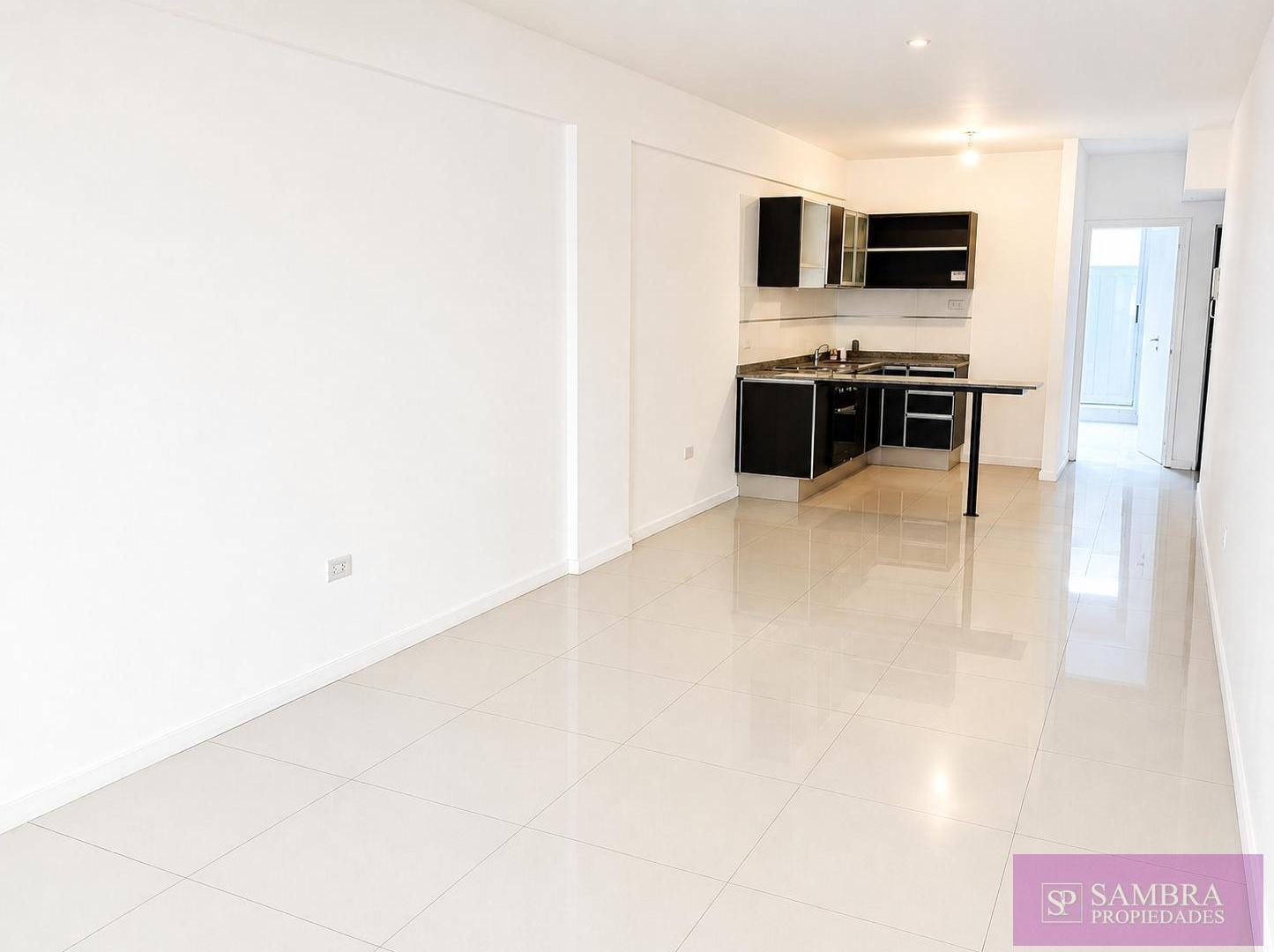 Foto de Muy lindo 2 ambientes con Patio. Laundry, detalles de calidad, Amenabar, imagen 1