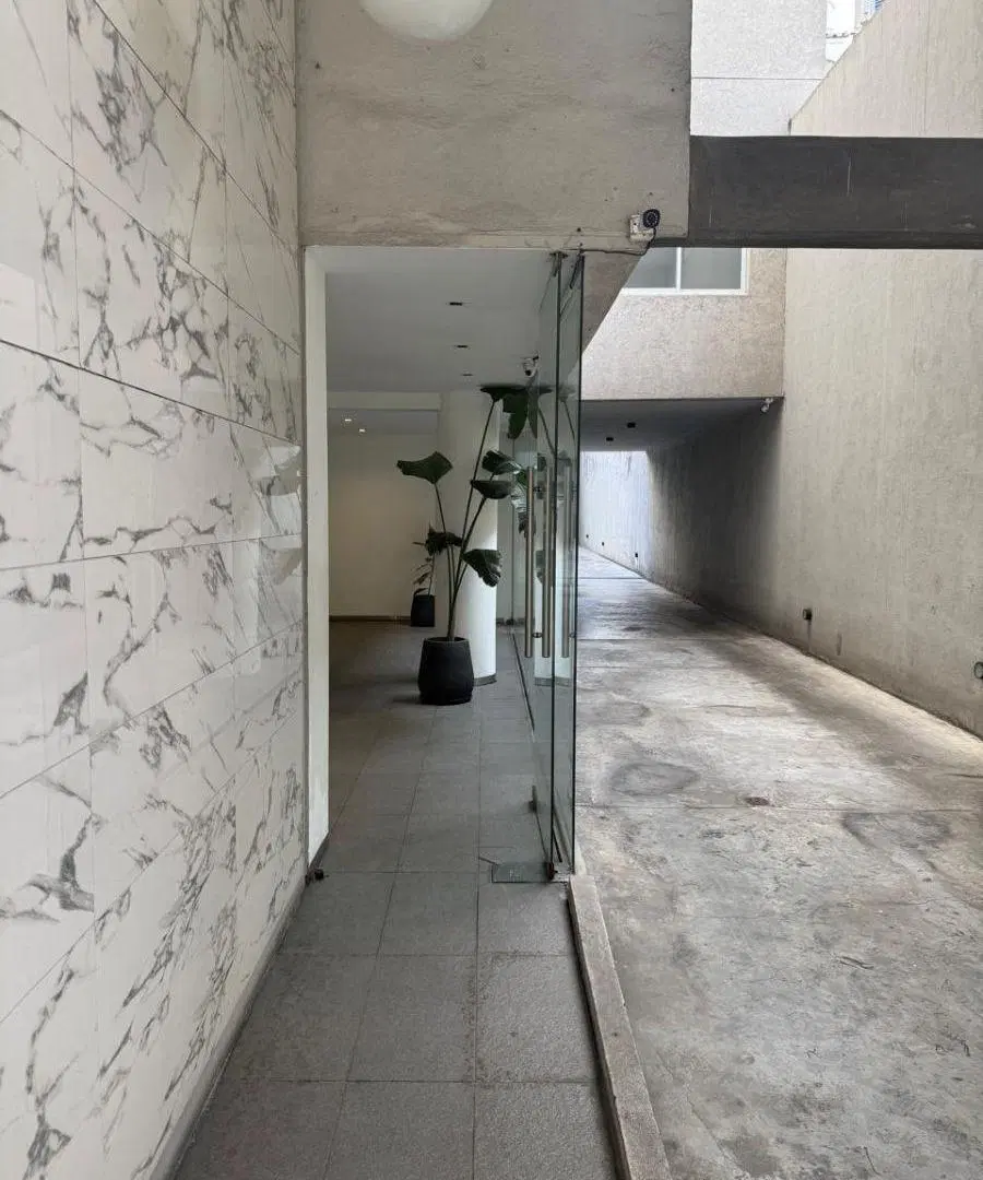 Venta 2 ambientes con terraza y cochera fija 3