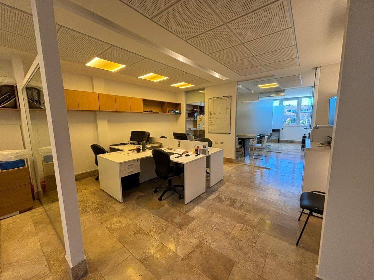 Venta Oficina Comercial 95 m² Boulogne, San Isidro 4