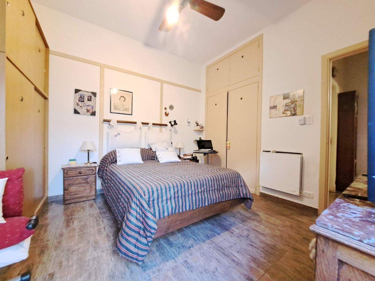 Venta PH 4 Ambientes con Patio y Terraza, Flores 4