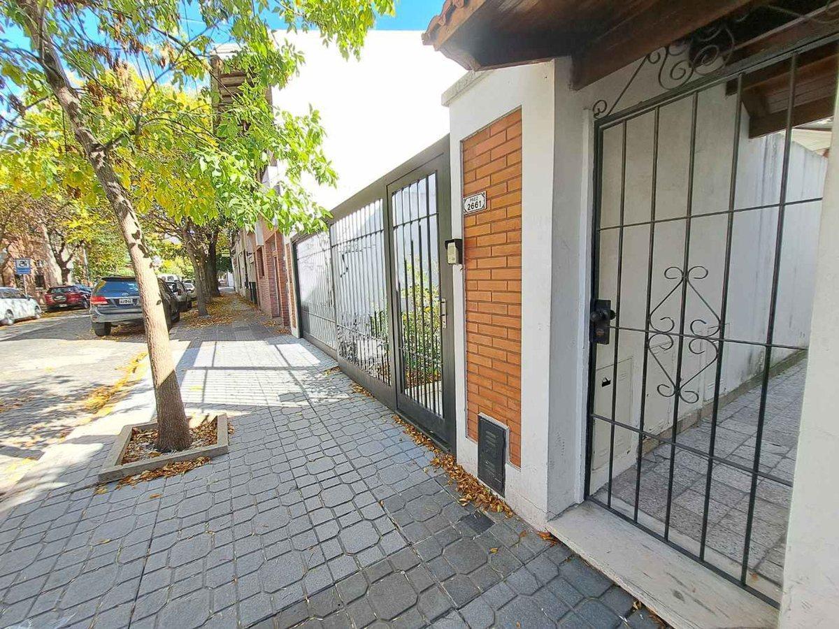 Venta PH 4 Ambientes con Patio y Terraza, Flores 3