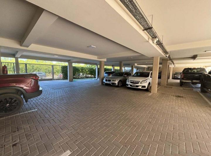 Venta Oficina Comercial 95m² Boulogne, San Isidro 4