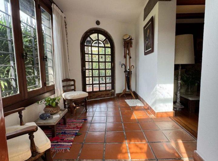 VENTA ESPECTACULAR CHALET EN ITUZAINGO 4
