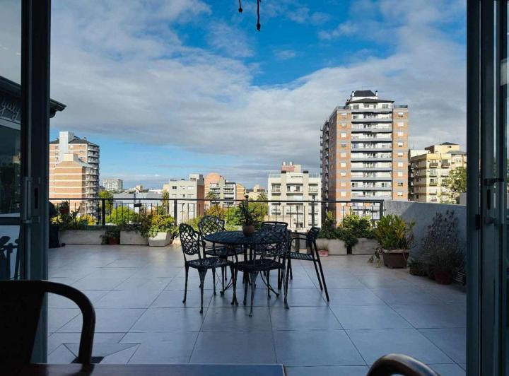 Venta Depto 4amb, con gran terraza y cochera,Tigre 5