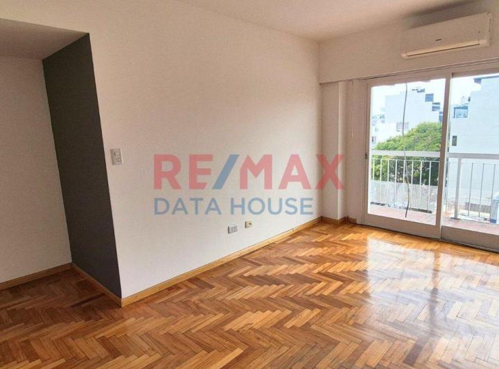 Alquiler Dpto 2 ambientes Villa Urquiza c/ balcón 1