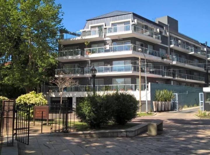Alquiler Departamento Espectacular en Tigre 3