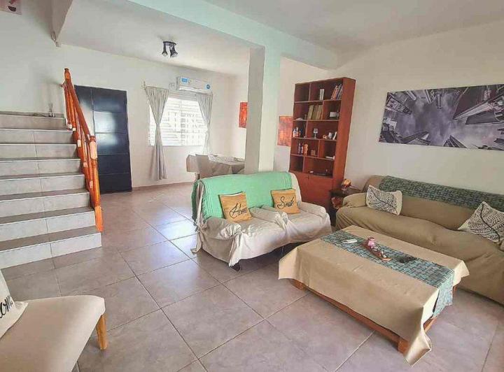 Alquiler Casa 5 amb, Jardin, Pileta, San Isidro 2