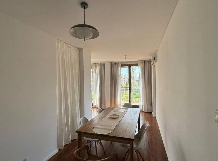 Alquiler Temp Studio con Cochera–Arboris Las Lomas 3