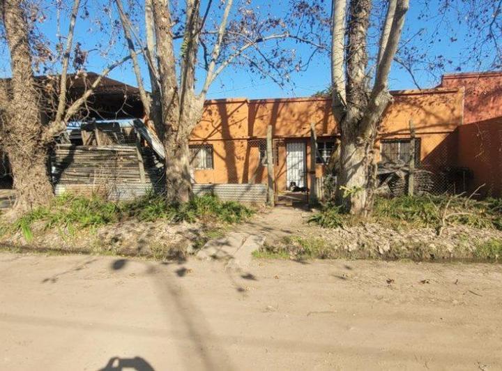 alquiler casa  en lujan 3
