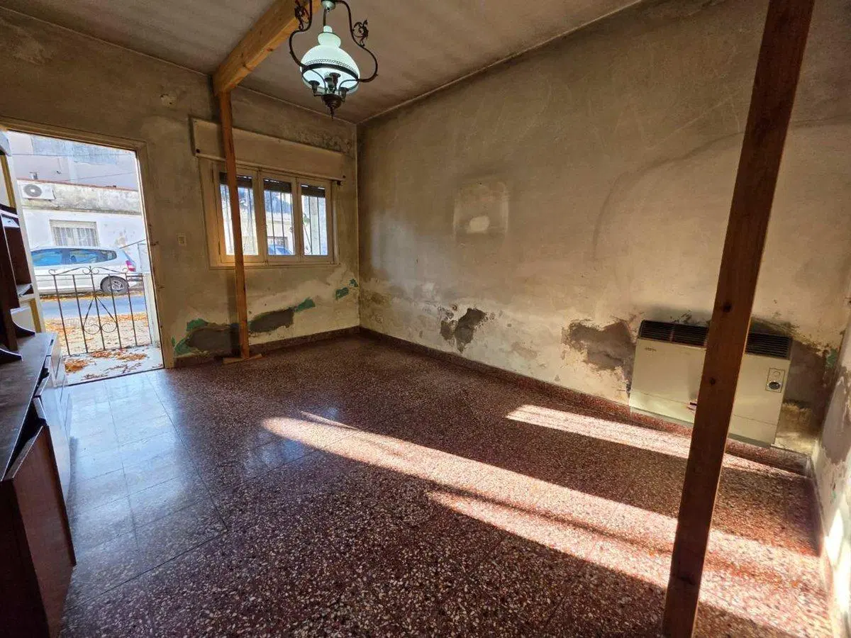 VENTA CASA A REFACCIONAR EN MUNRO 150 M2 5