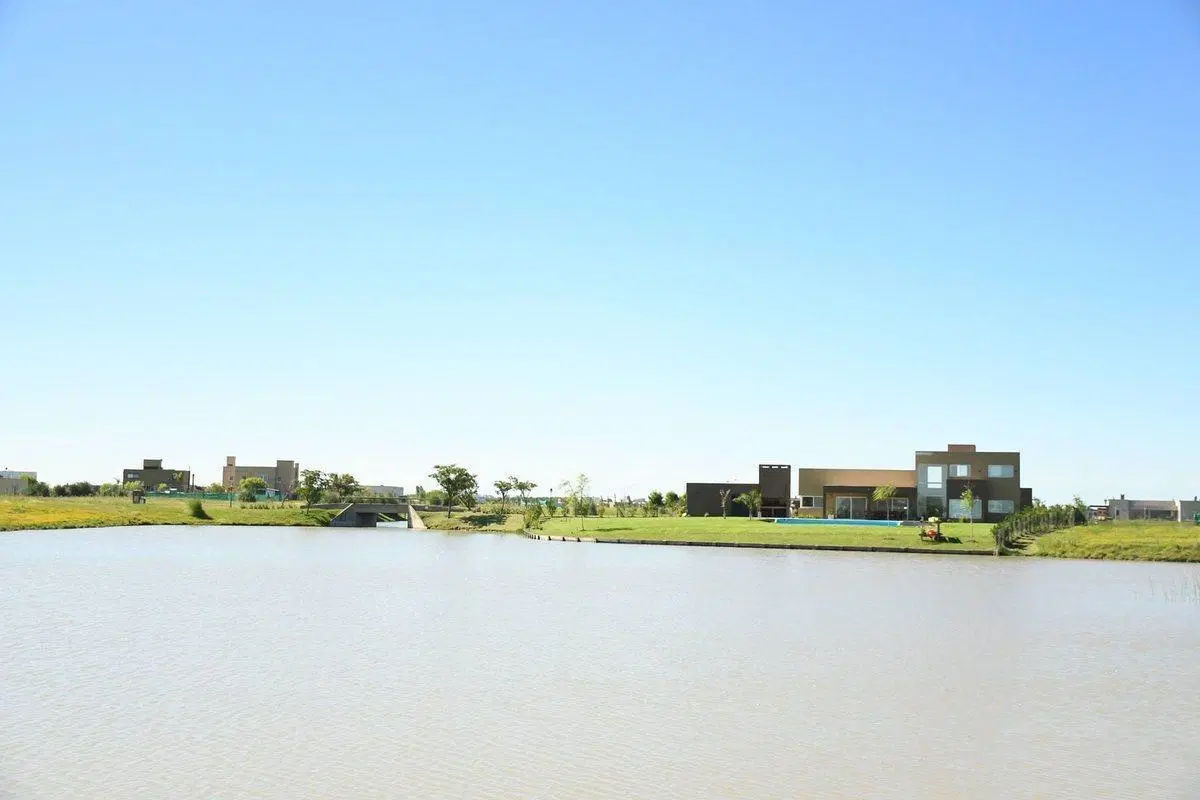 SAN SEBASTIAN LOTE AL GOLF Y A LA LAGUNA. UNICO ! 5