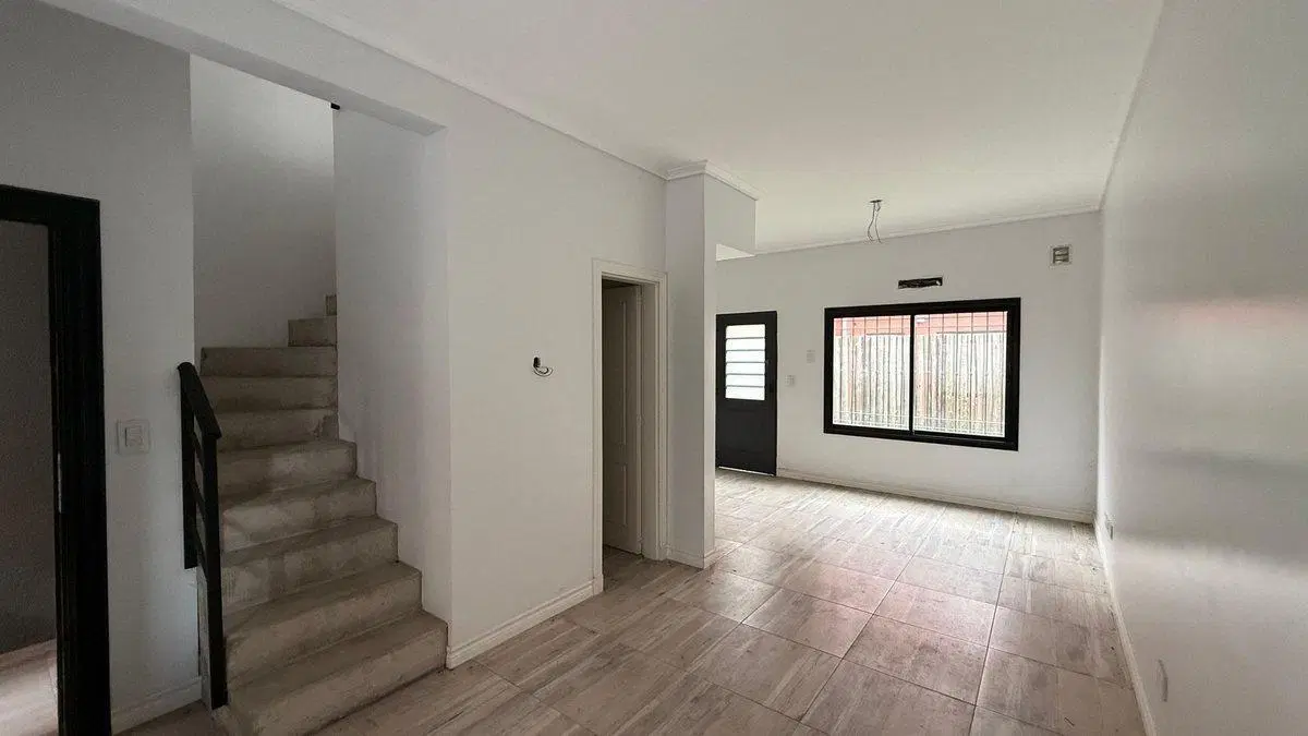 A estrenar DUPLEX 3 Amb. 88 m² con Jardín – Pilar 3