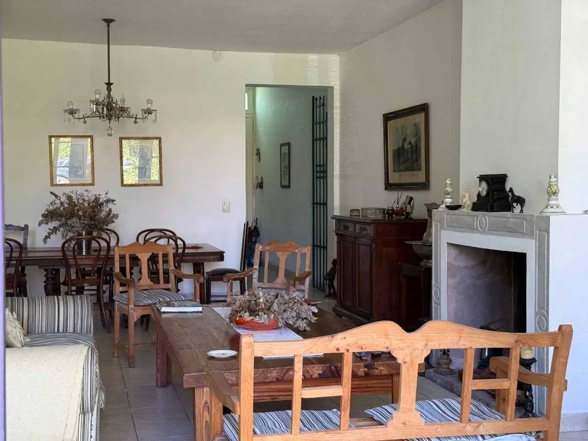 CASA EN VENTA SAN ISIDRO BARRIO CARRERAS 4