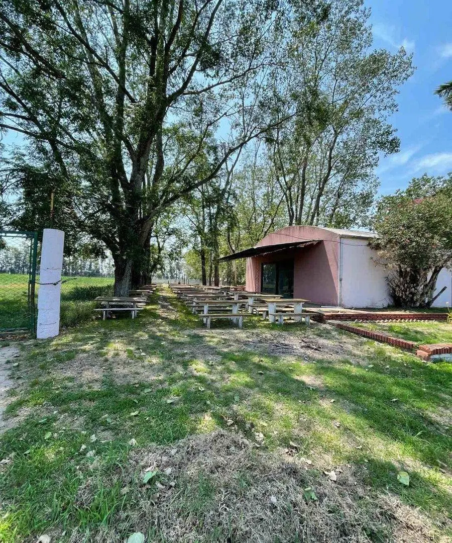 24 Ha sobre Ruta 41  Complejo Comercial renta 3