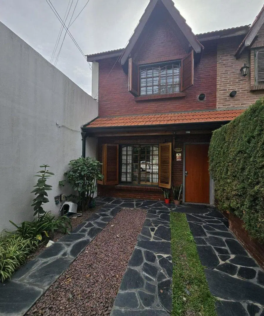 DUPLEX 3 AMBIENTES EN VENTA EN QUILMES COCHERA 2