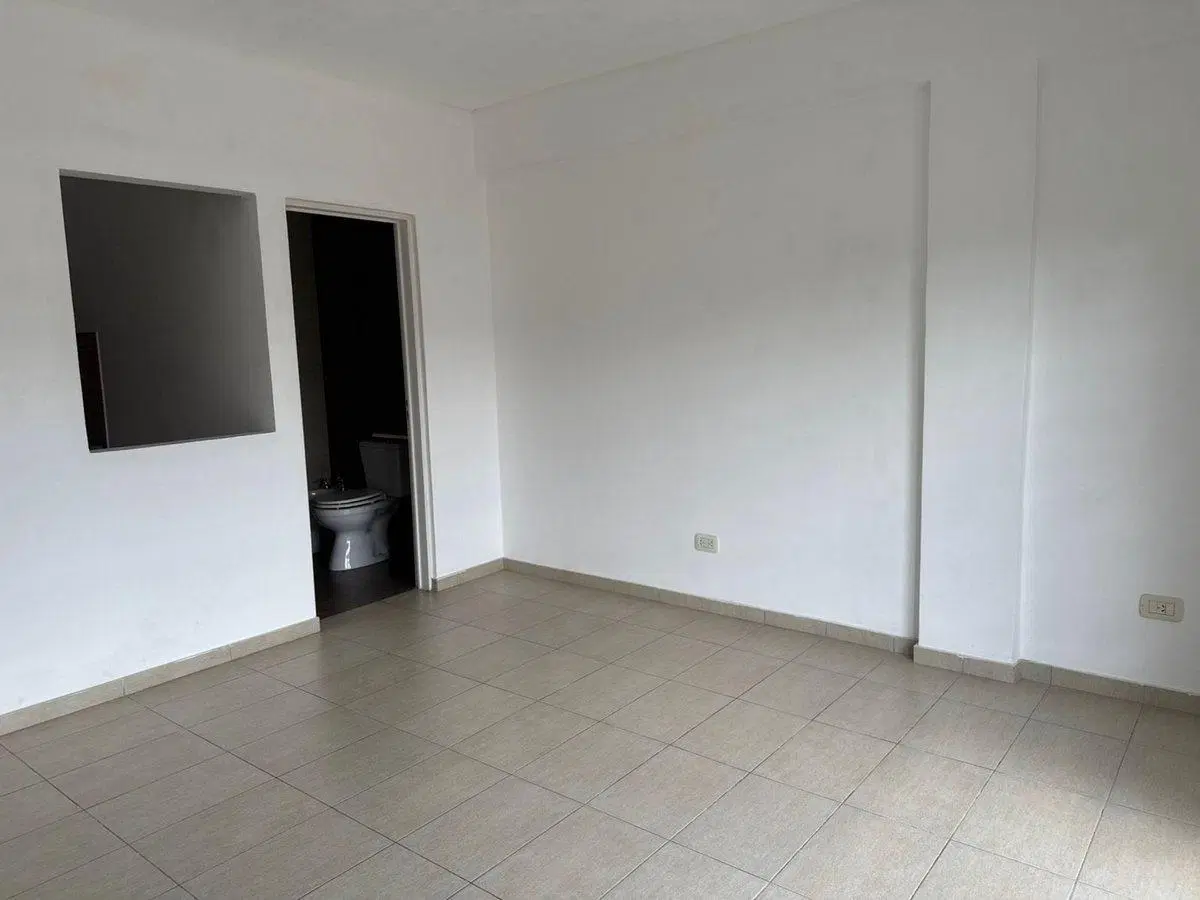 VENTA DEPARTAMENTO EN CASEROS NORTE 5