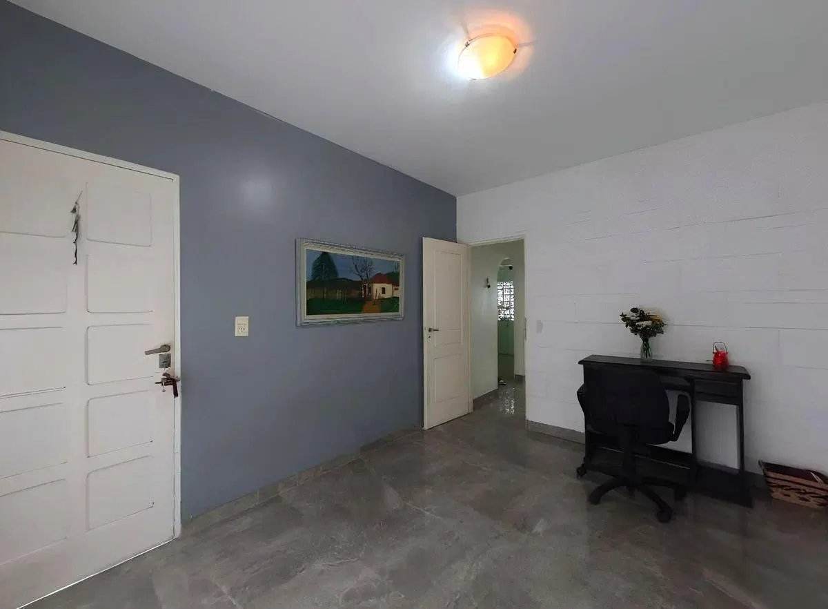 CASA 4 AMB EN VENTA EN VICTORIA, JARDIN Y PILETA 4