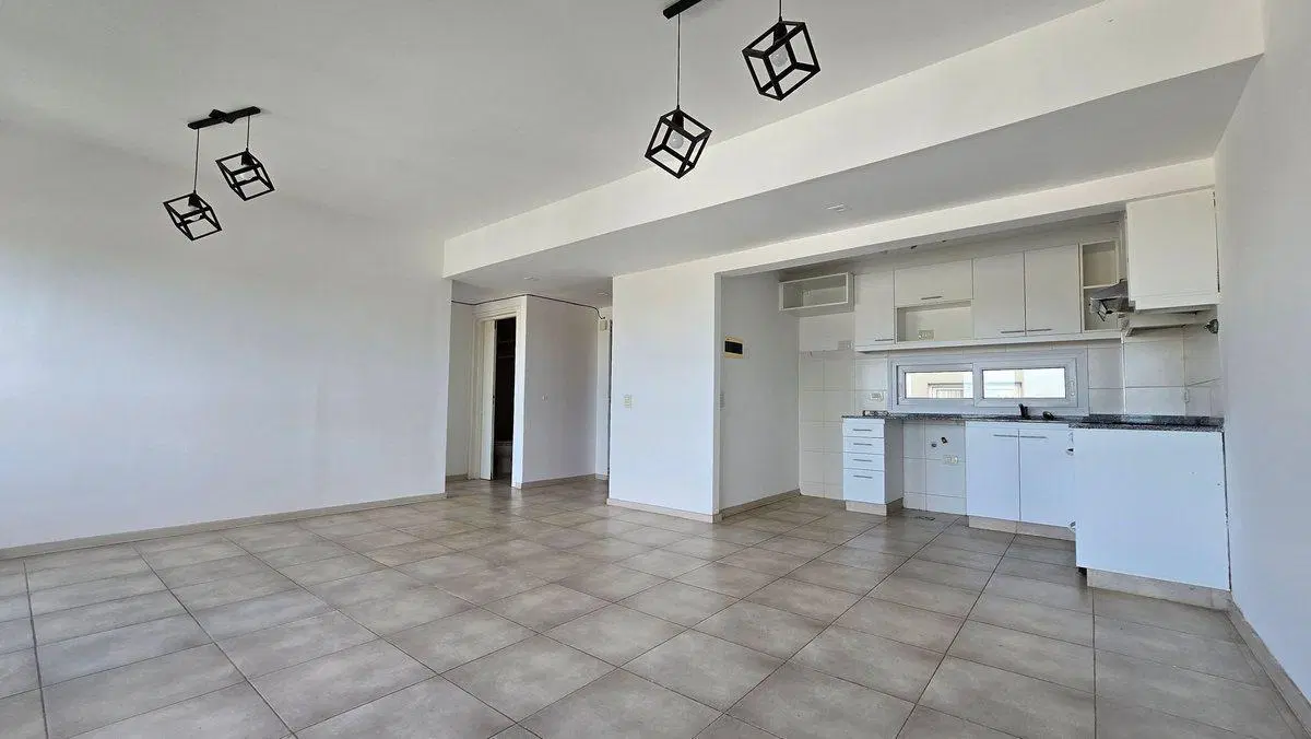 Venta Departamento 3 ambientes con balcon, Liniers 4