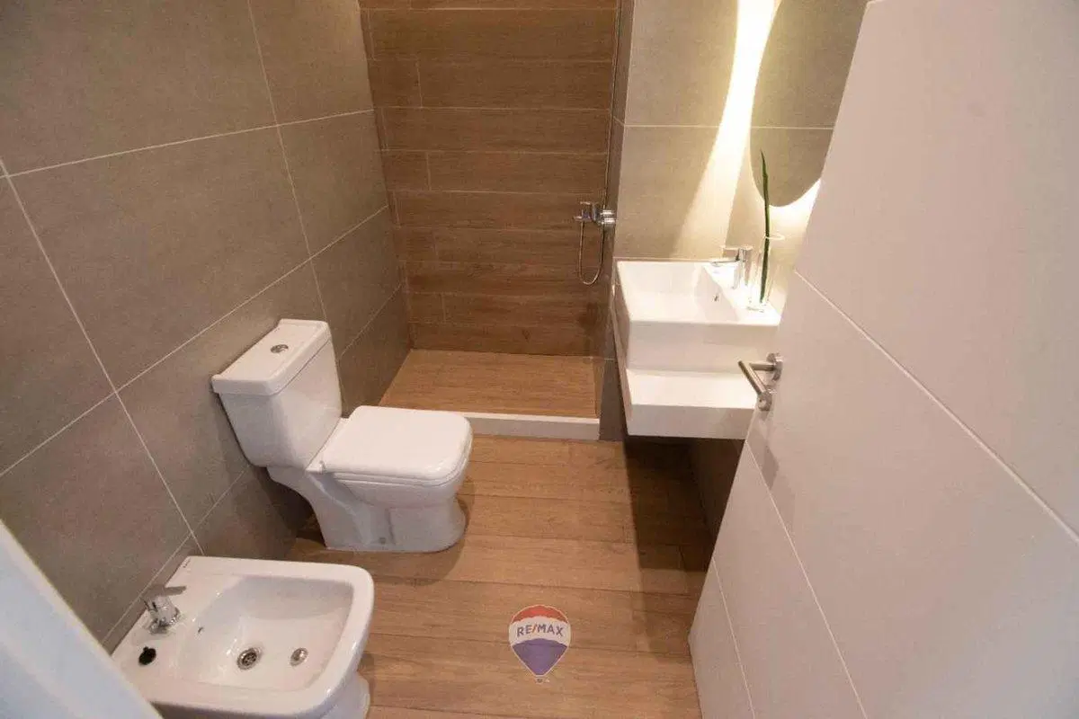 Vende Tres amb. Brickell Remeros balcón pileta sum 4