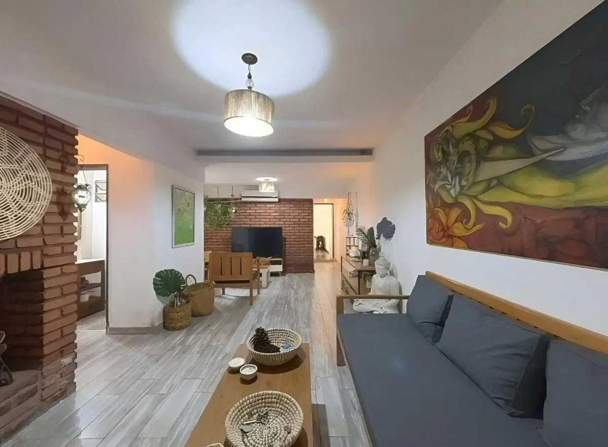 VENTA CASA 4 AMB TERRAZA COCHERA MONTE CASTR0 5