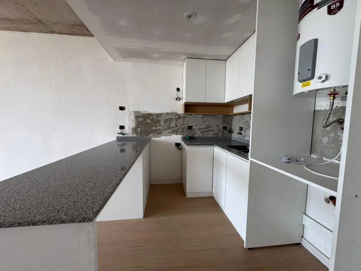 MONOAMBIENTE COGHLAN 52 M2 SUBDIVIBLE COCHERA 3