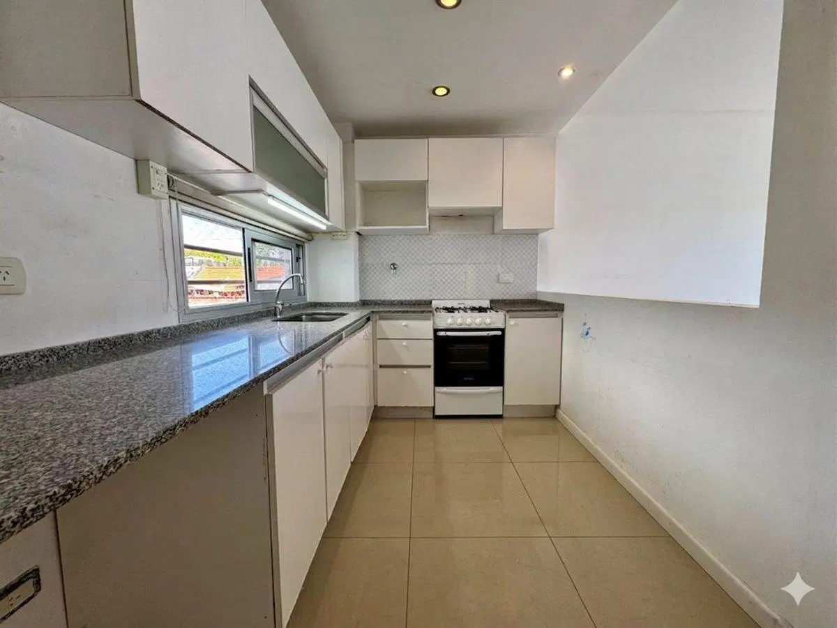 VENTA 3 AMBIENTES 2 BAÑOS COCHERA VILLA REAL 4