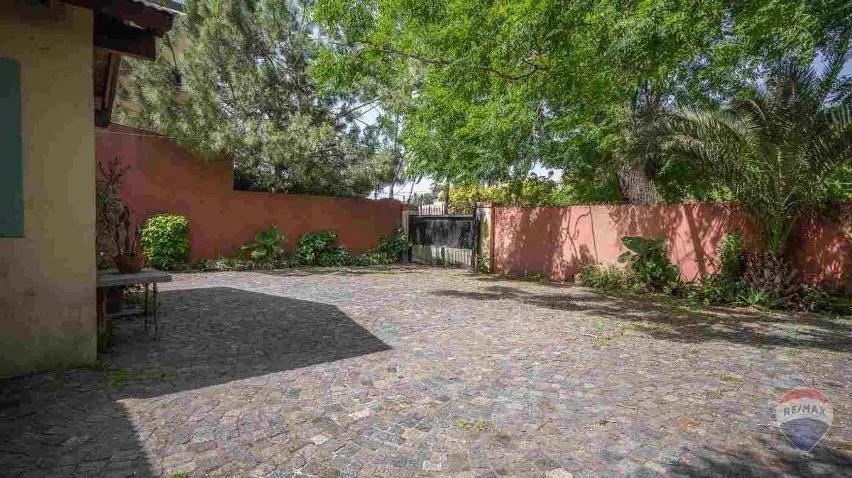 Muy linda casa en venta en Don Torcuato 4