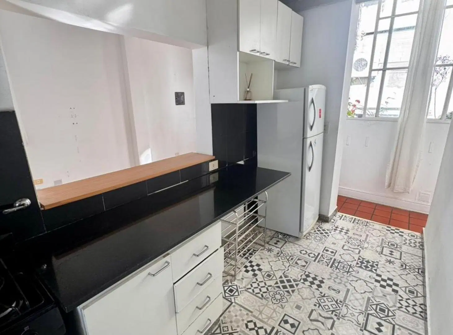 VENTA DEPTO. 3/4 AMB., RETIRO 2