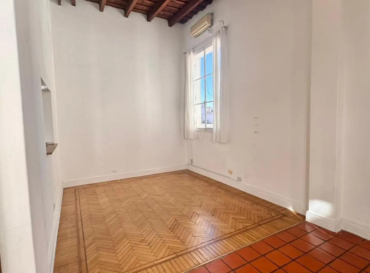 VENTA DEPTO. 3/4 AMB., RETIRO 4