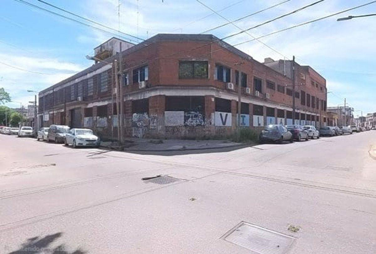 DEPOSITO FABRICA GALPON EN VENTA EN VILLA LYNCH