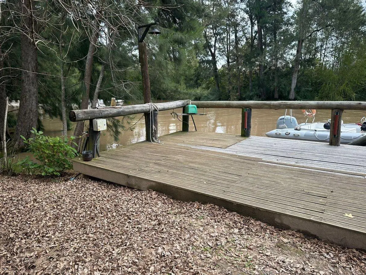 VENTA CASA 2 AMBIENTES RIO CARAPACHAY DELTA TIGRE 2