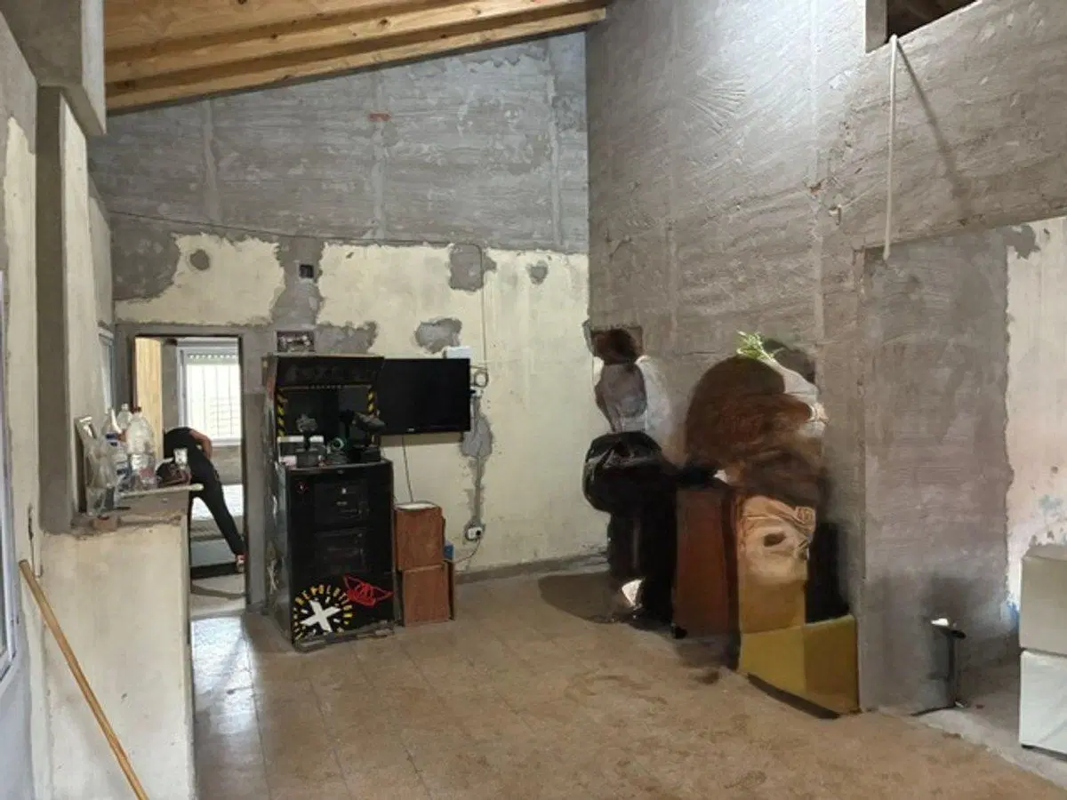 VENTA Casa a terminar-3 dorm-PILETA-Terreno 800 M2 3