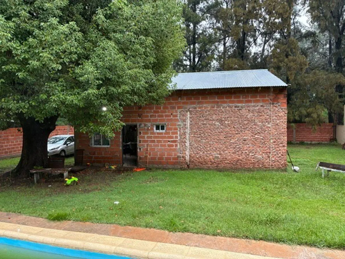 VENTA Casa a terminar-3 dorm-PILETA-Terreno 800 M2 5