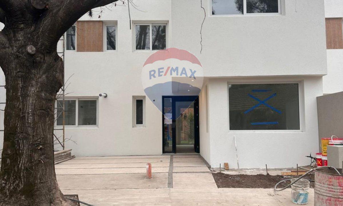 VENTA CASA 4 AMB EN LAS LOMAS DE SAN ISIDRO