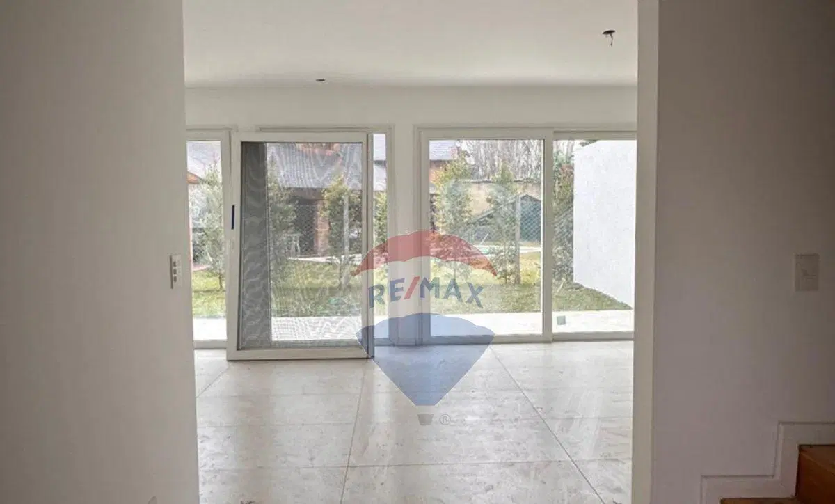 VENTA CASA 4 AMB EN LAS LOMAS DE SAN ISIDRO 5