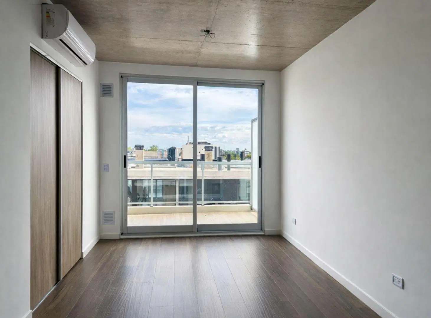 ALQUILER A ESTRENAR MONOAMB 43m2 BALCON Coghlan 5