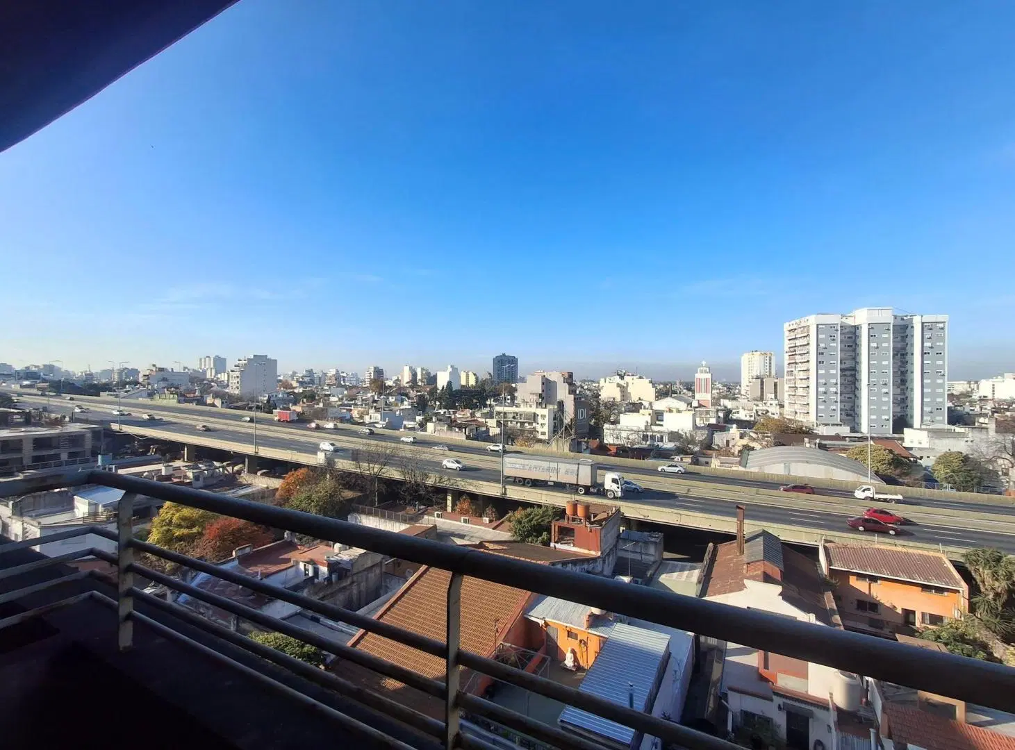 Vende 2amb cochera baulera Pileta Parque Chacabuco 5