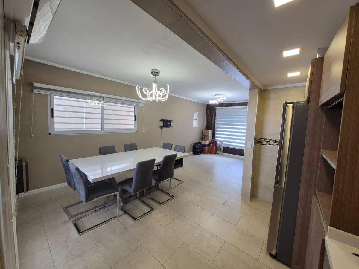 Venta casa 4 ambientes, Pilar con cochera 2
