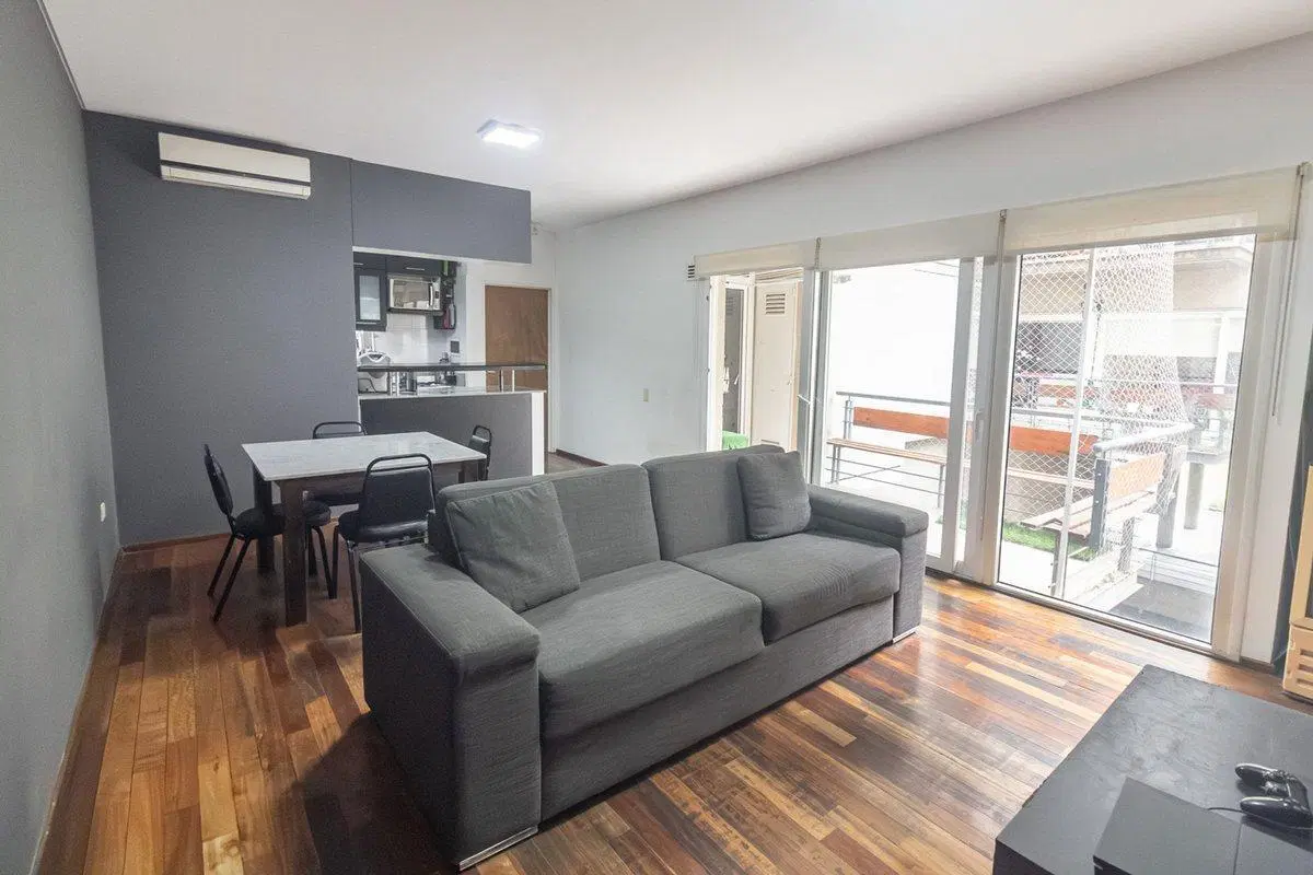 Venta departamento 3 amb con cochera Colegiales 4