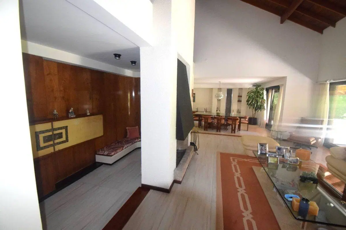 VENTA CASA LOMAS DE SAN ISIDRO ZONA GOLF PILETA 5